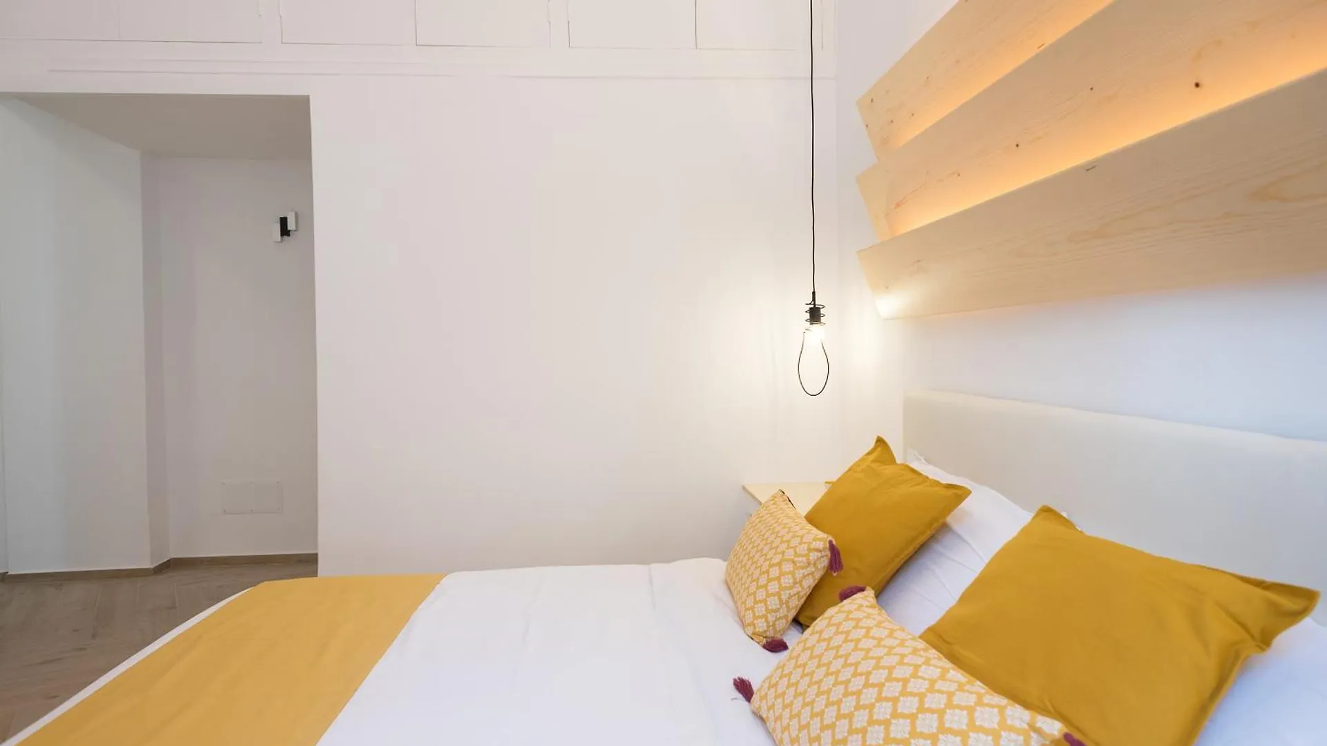 Cameo B&B Naples Italy