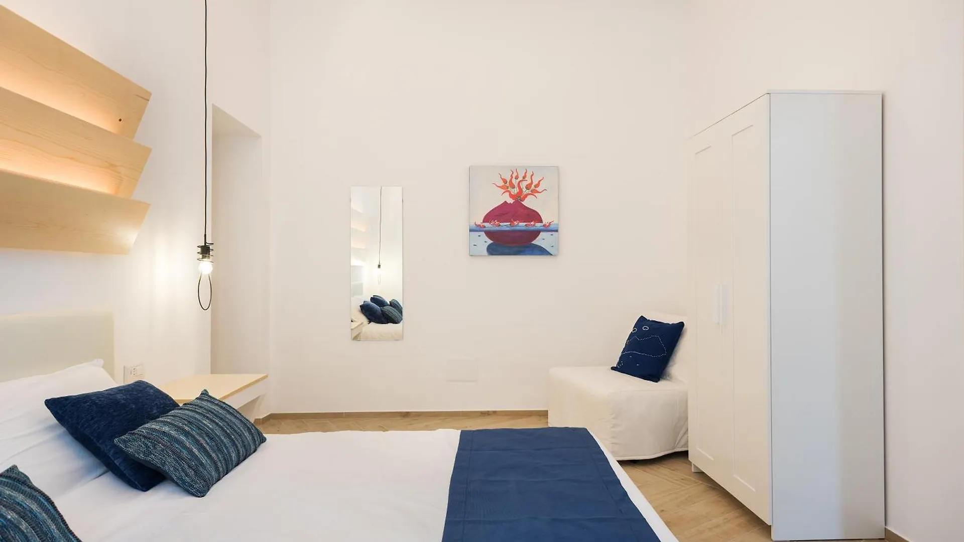 Cameo B&B Naples 3*,  Italy